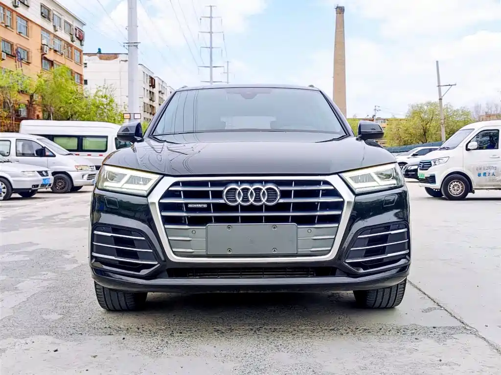 Audi Q5L 2018 40 TFSI Prestige Fashion (China V) фото 2