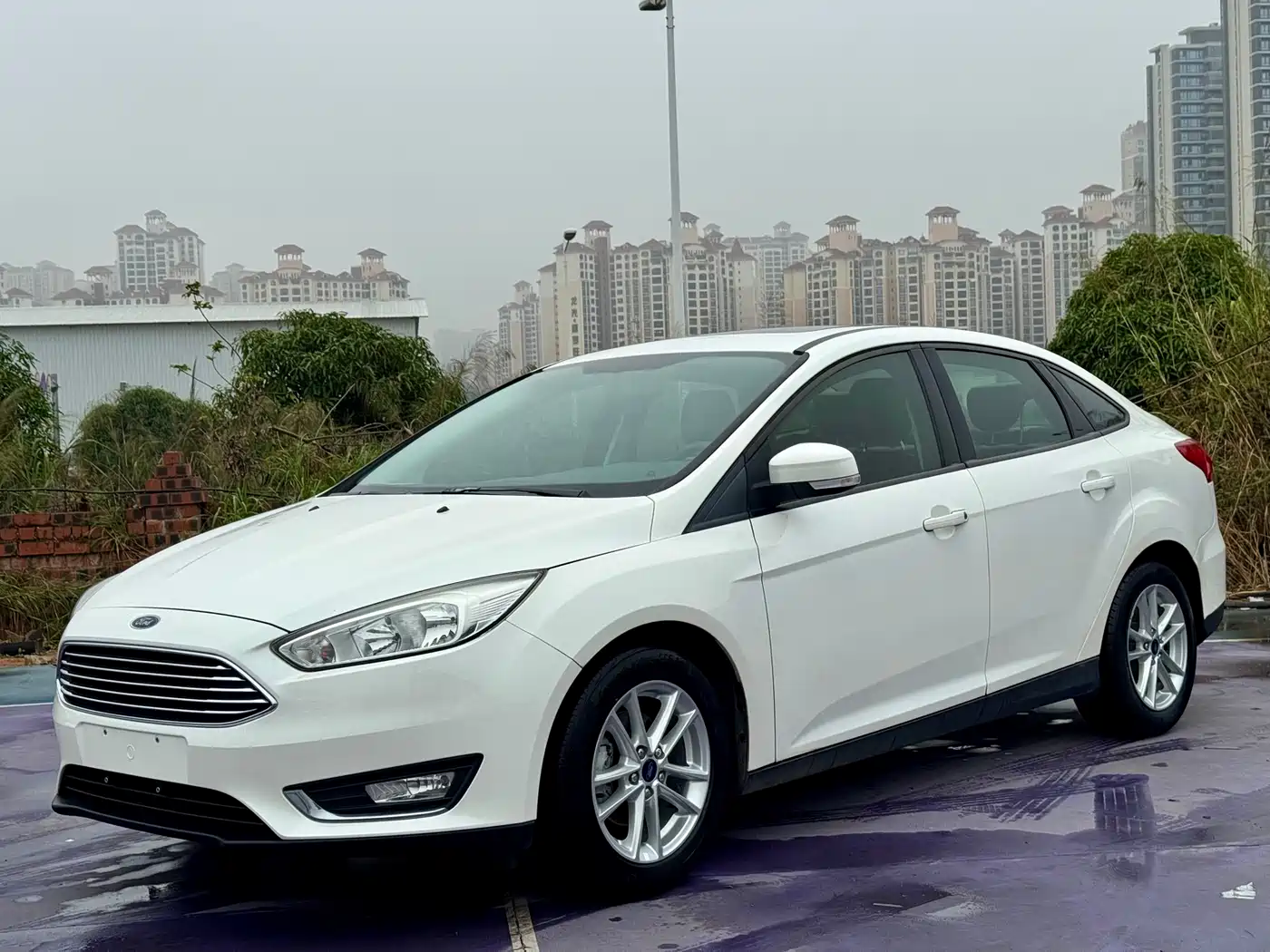 Фото 1 - Ford Focus