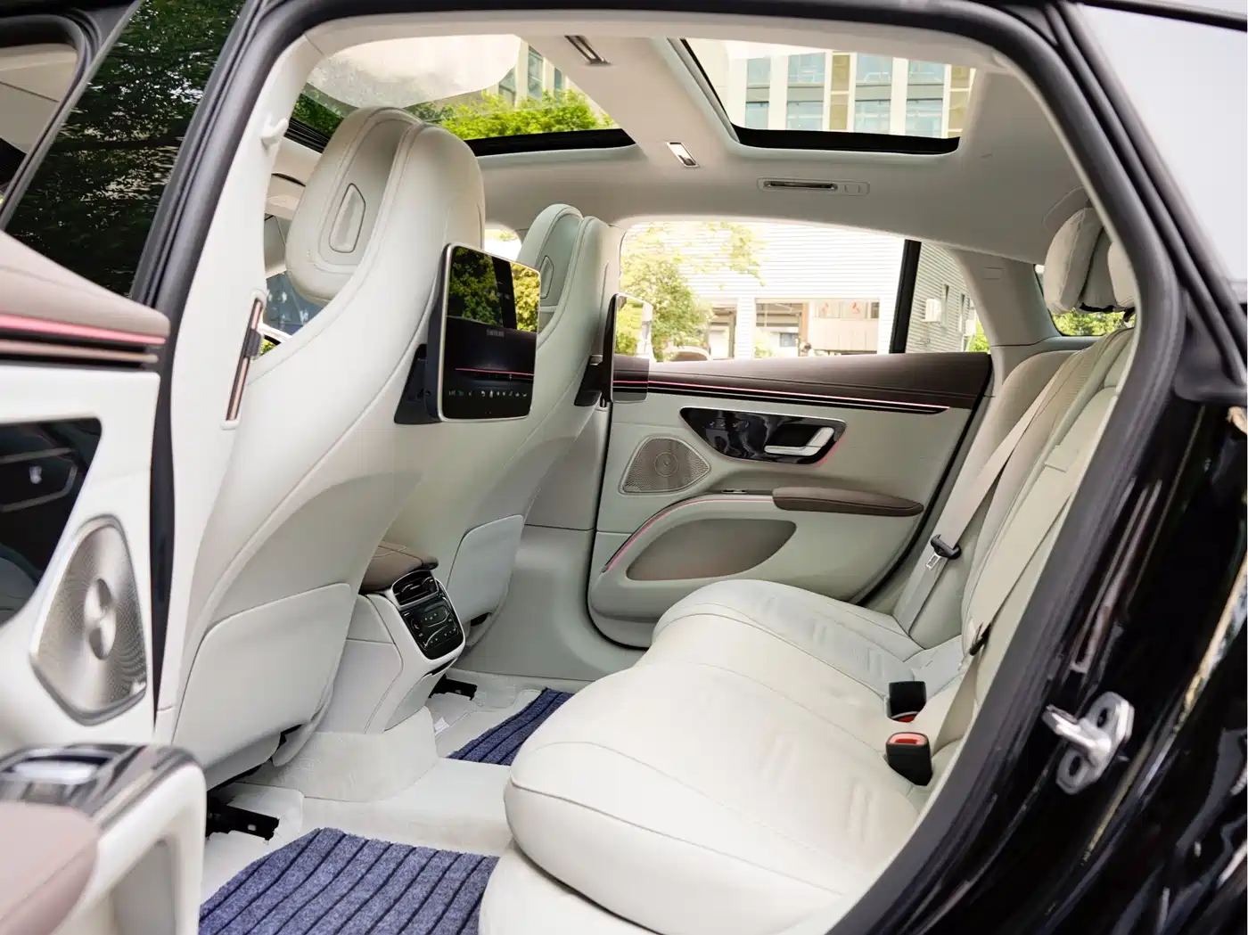 Mercedes-Benz EQS AMG 2022 AMG EQS 53 4MATIC+ фото 12