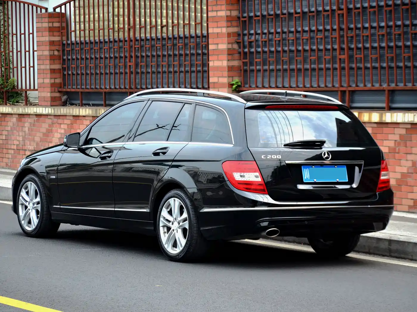 Mercedes-Benz C-Class (Import) 2012 2011 C 200 Fashion Wagon Edition