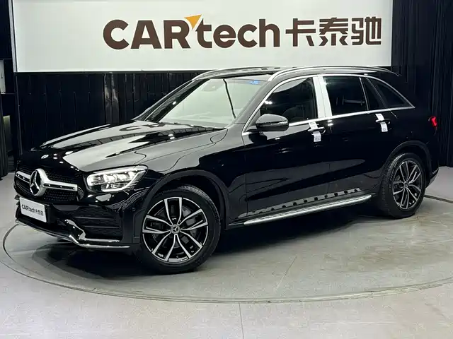 MERCEDES-BENZ GLC