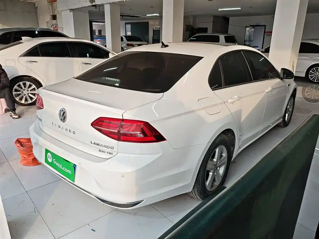 Volkswagen Lamando 2021 230TSI DSG Fashion Edition фото 7