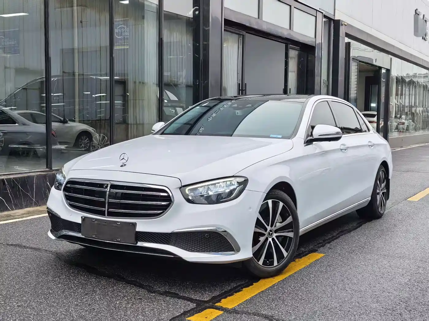 Mercedes-Benz E-Class New Energy 2022 Facelift III E 350 e L Plug-in Hybrid Sedan