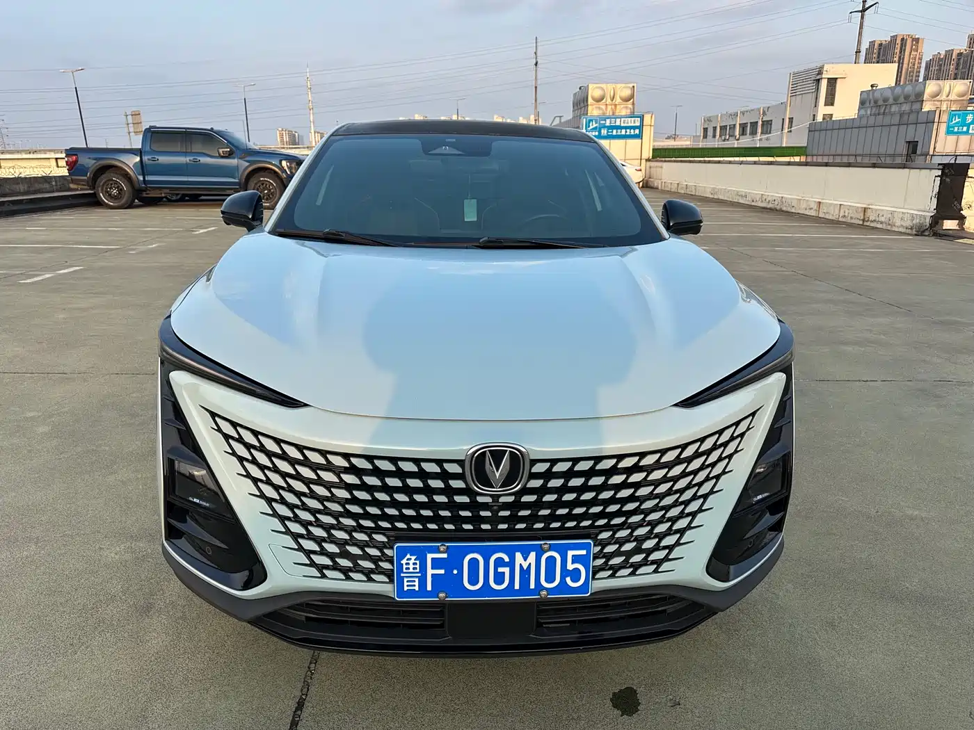 CHANGAN UNI T