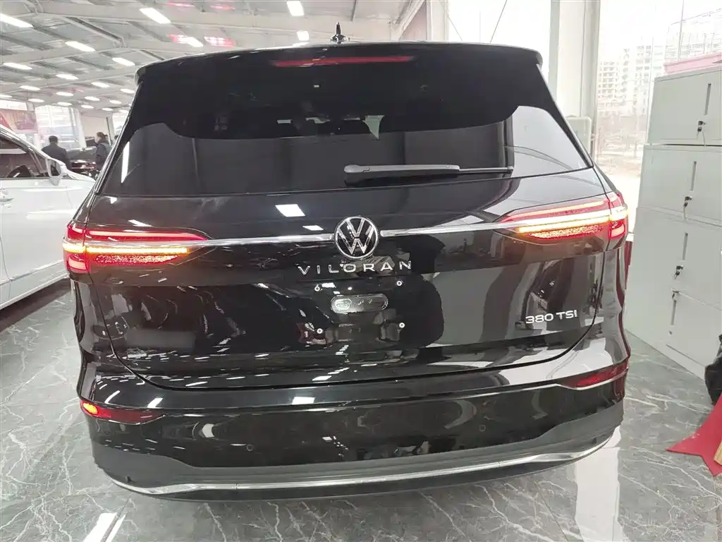 Volkswagen Viloran 2022 380TSI Premium Edition фото 22