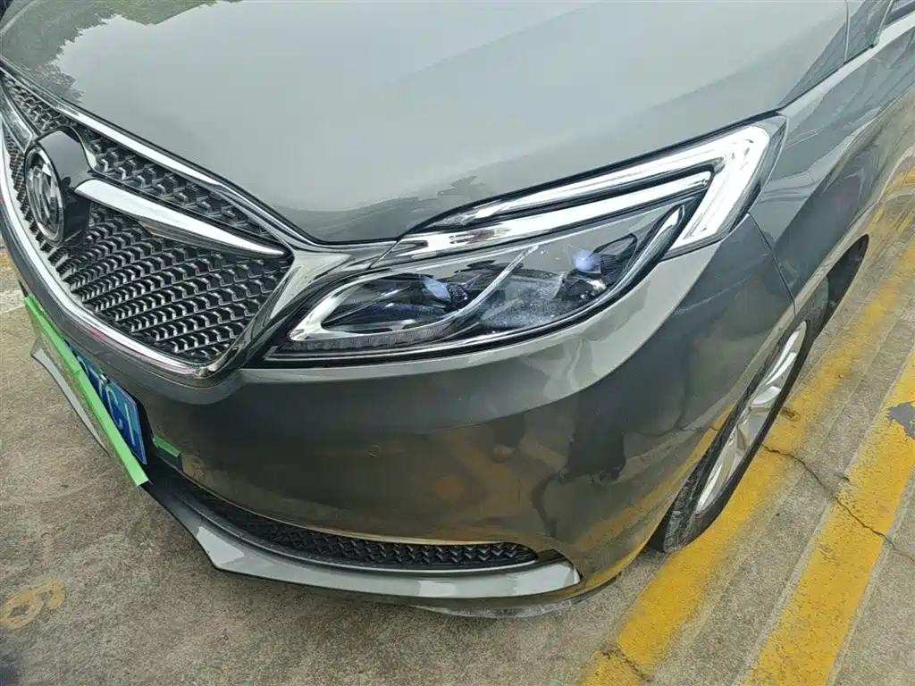 Buick GL8 2017 ES 28T Premium China V фото 18