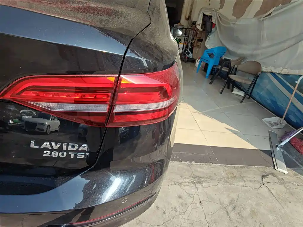 Volkswagen Lavida 2018 280TSI DSG Luxury Edition China V фото 24