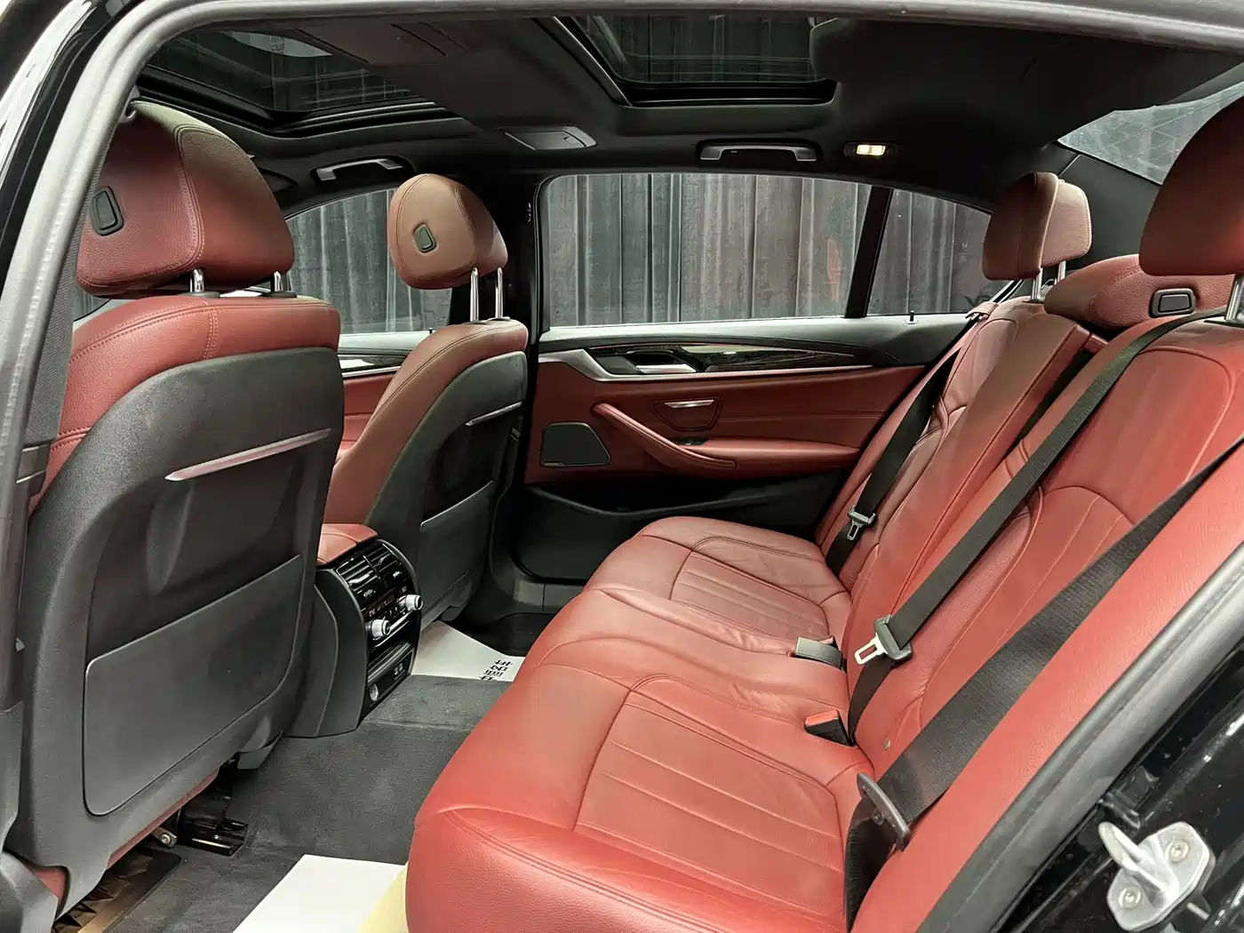 BMW 5 Series 2020 530Li Exclusive M Sport Package фото 13
