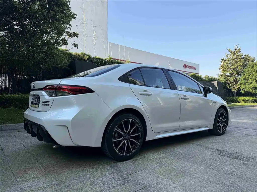 Toyota Levin 2023 Smart Hybrid 1.8L Sport Edition фото 17
