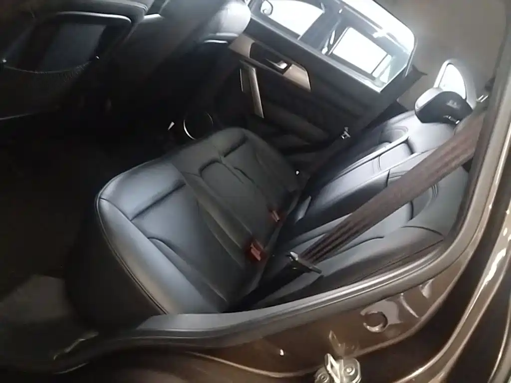 Фото 17 - Haval H2