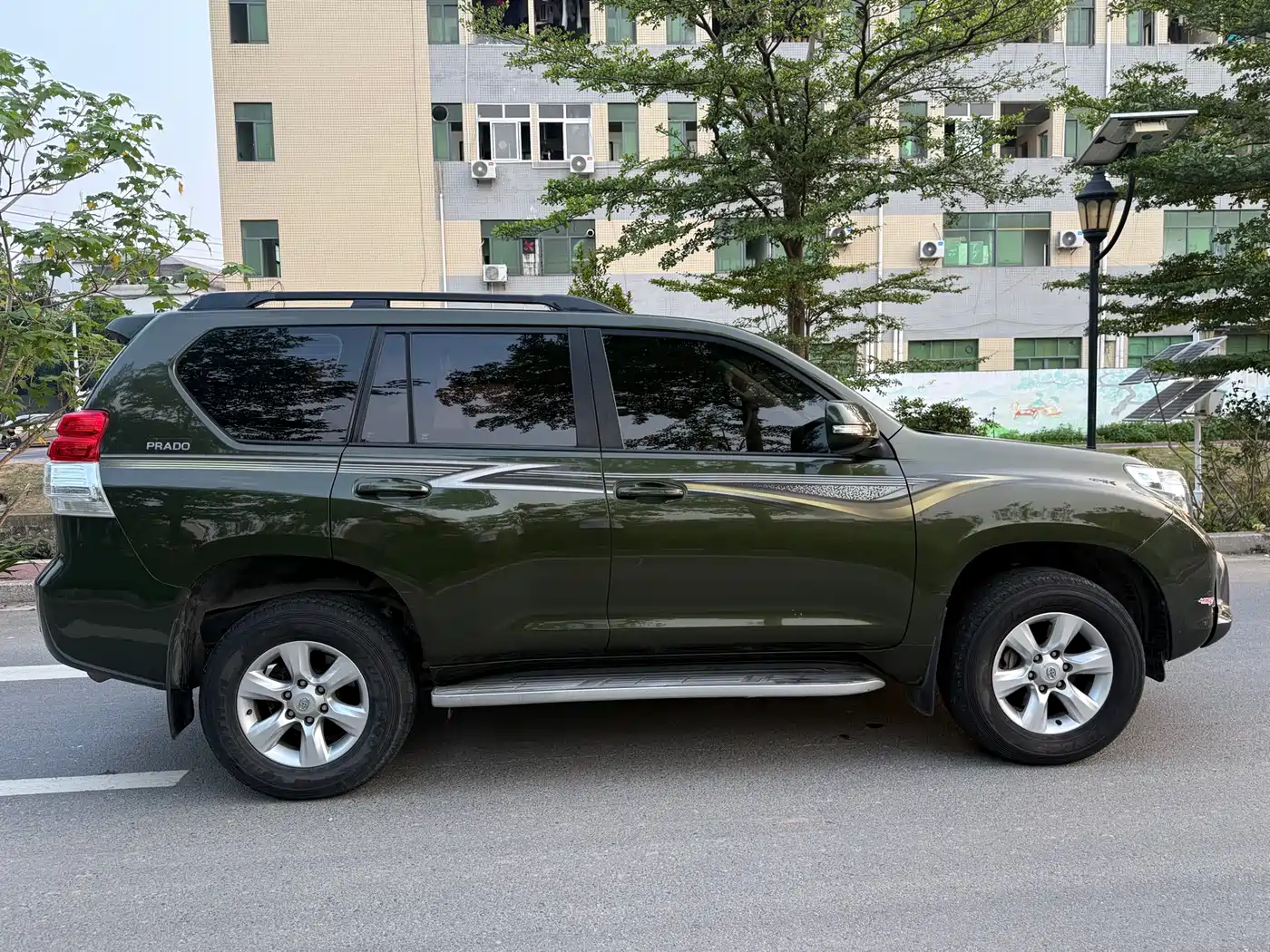 Toyota Prado 2010 4.0L Automatic TX-L фото 11