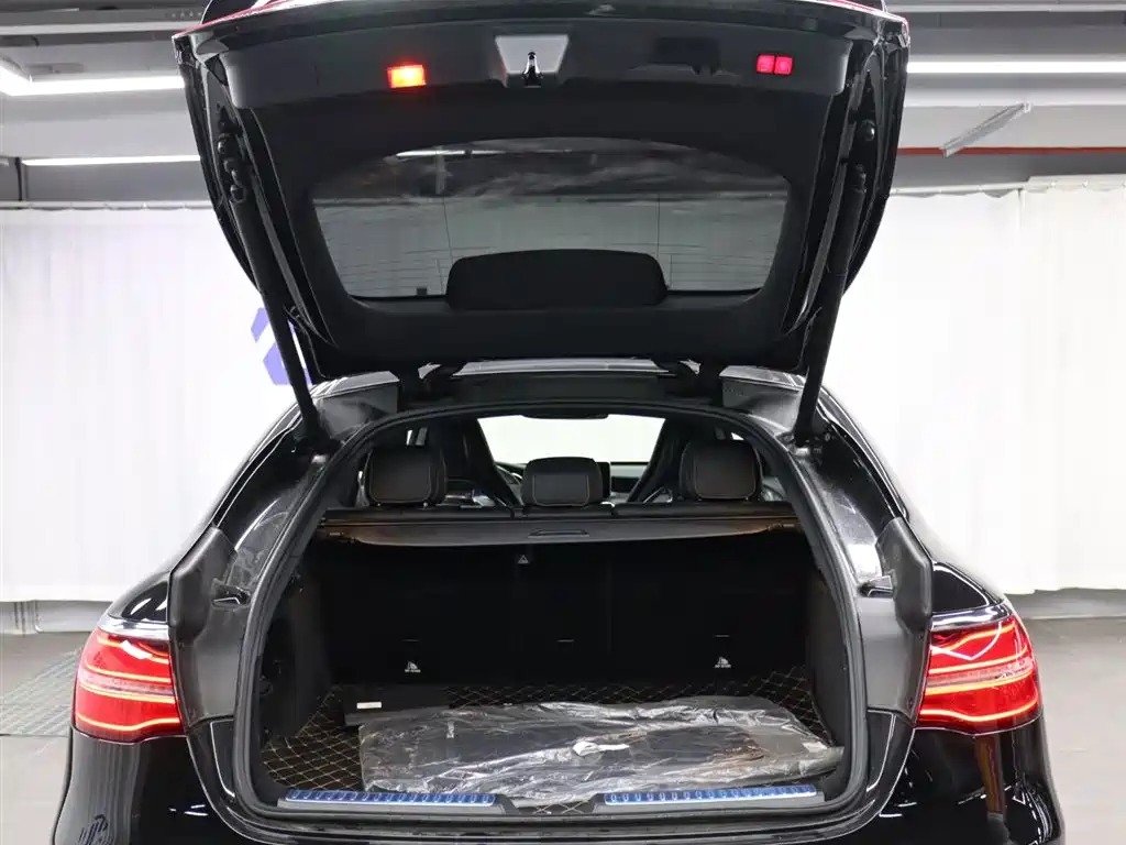 Mercedes-Benz GLC Coupe AMG 2018 AMG GLC 63 S 4MATIC+ Coupe SUV фото 26