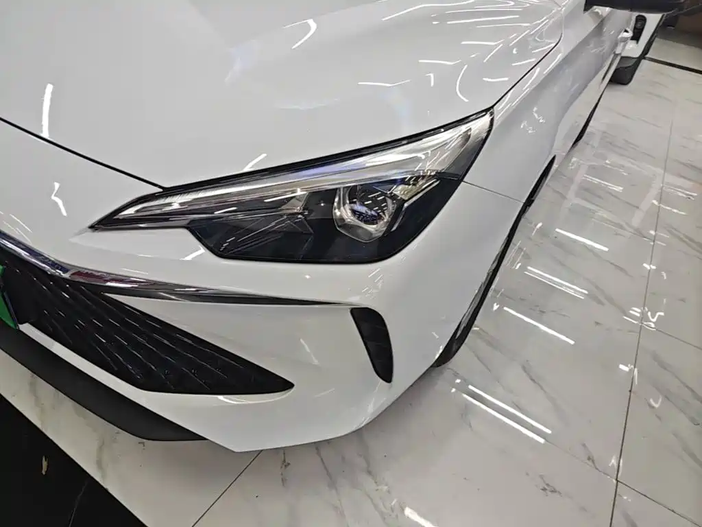 Roewe i5 2025 2023 1.5L CVT Luxury Edition