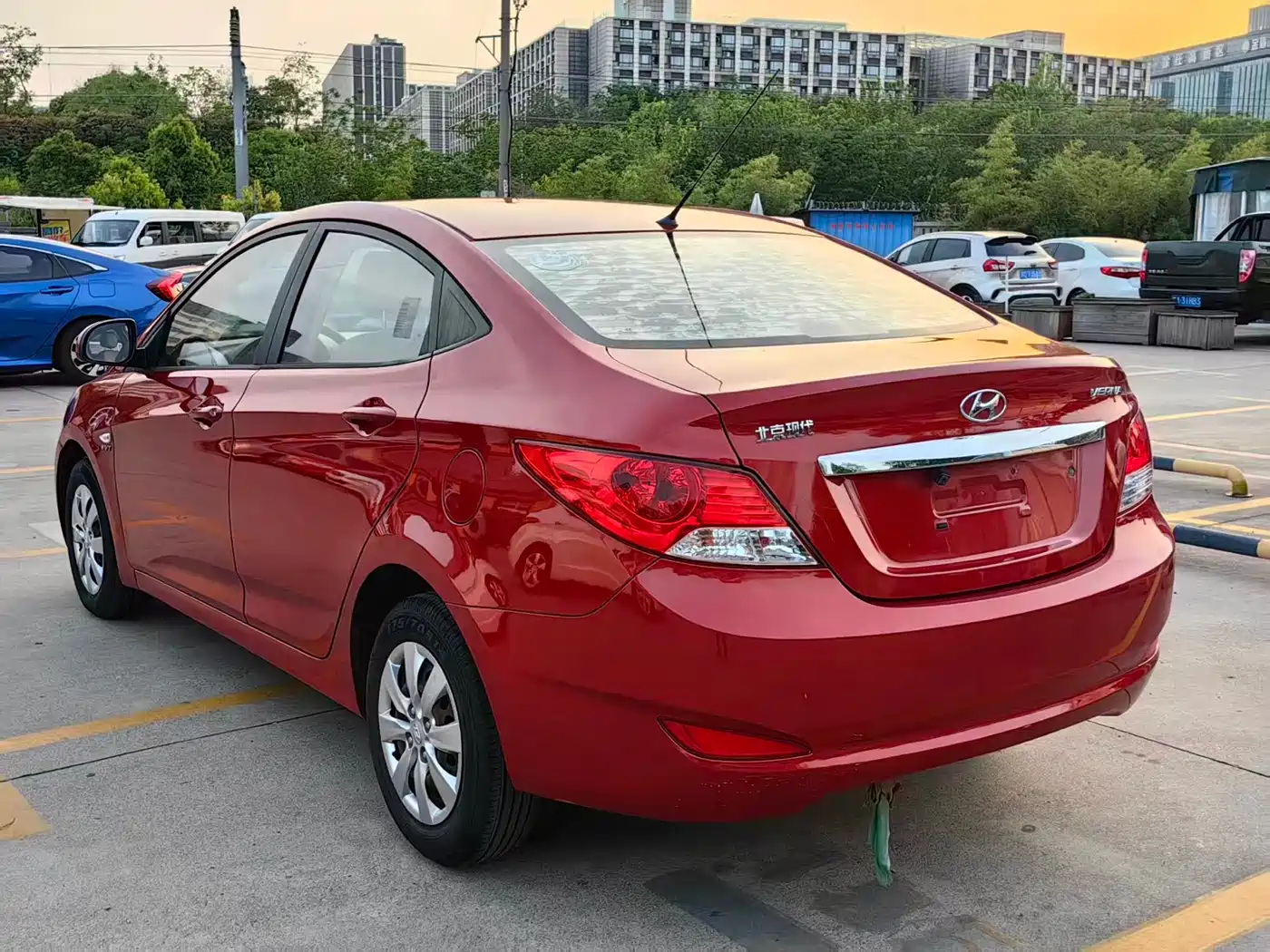 Hyundai Verna 2010 Sedan 1.4L Automatic Comfort GS фото 11