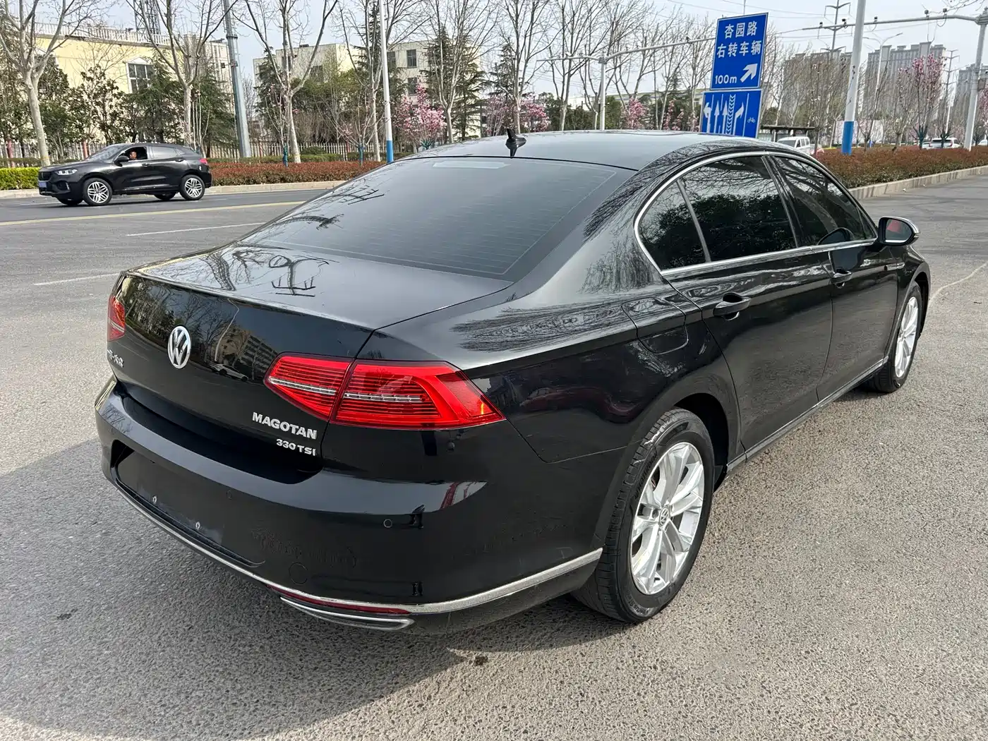 Volkswagen Magotan 2019 330TSI DSG Luxury Class China VI фото 14