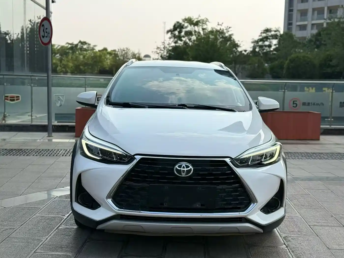 Toyota YARiS L Zhi Xuan 2020 Zhiyan X 1.5L CVT Premium Edition фото 2