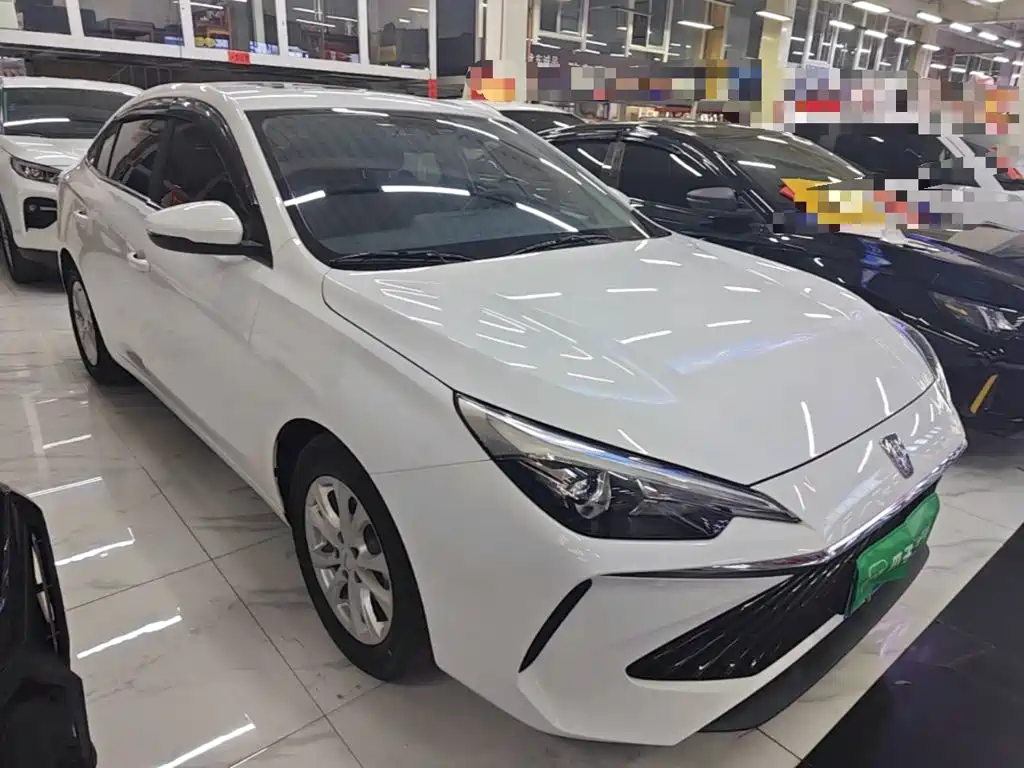 Roewe i5 2025 2023 1.5L CVT Luxury Edition