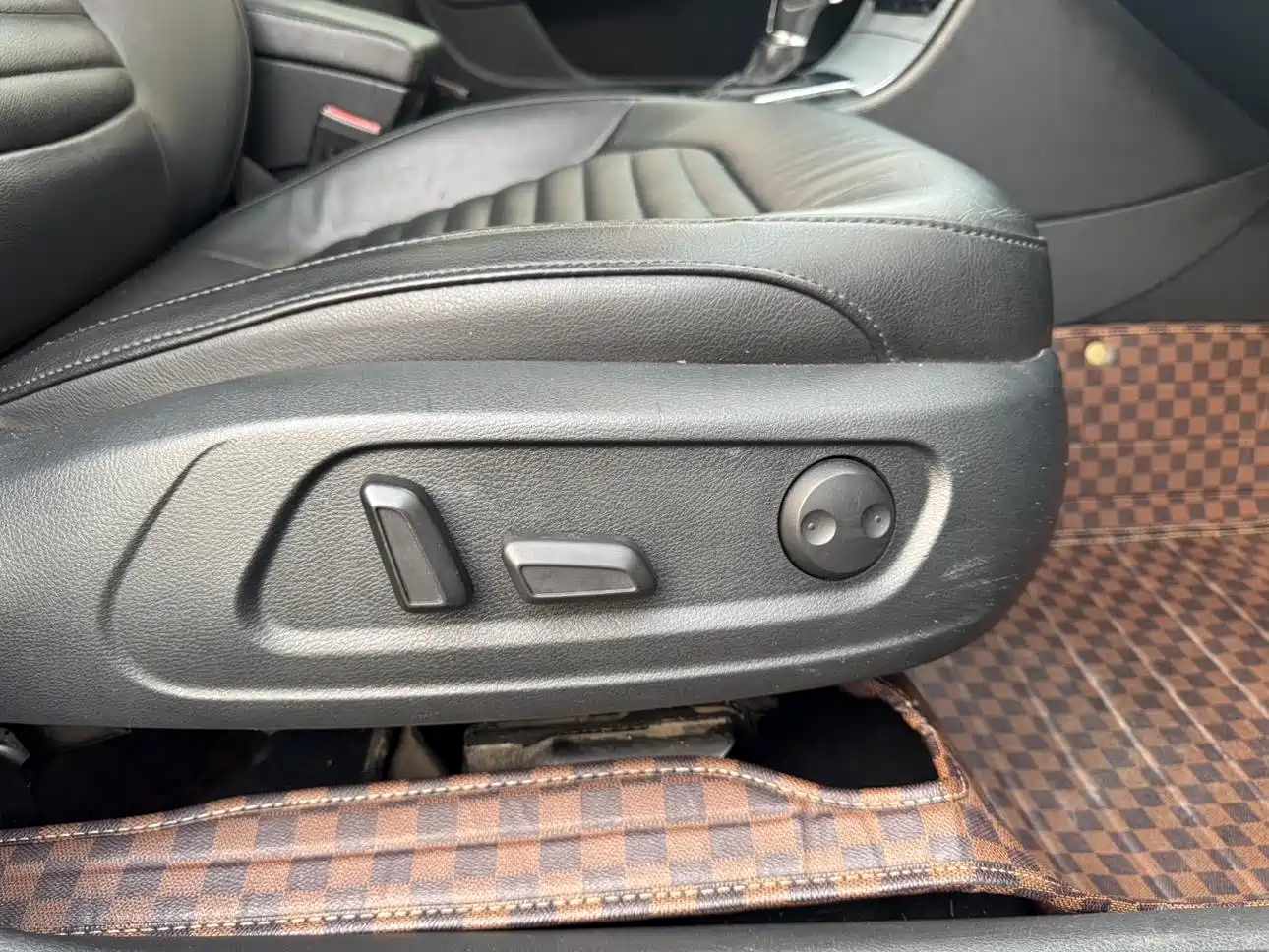 Volkswagen Magotan 2013 1.8TSI Leading фото 12