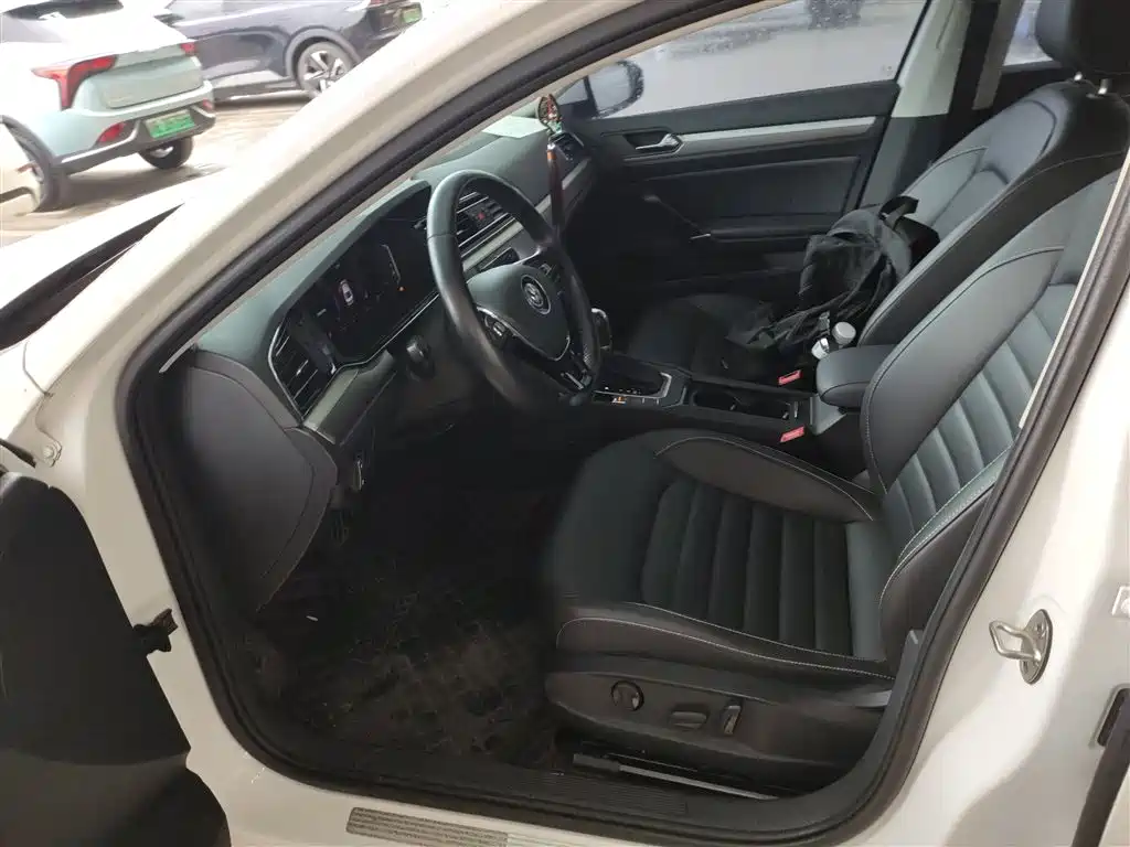 Volkswagen Lamando 2021 Facelift 280TSI DSG Comfort Edition фото 15