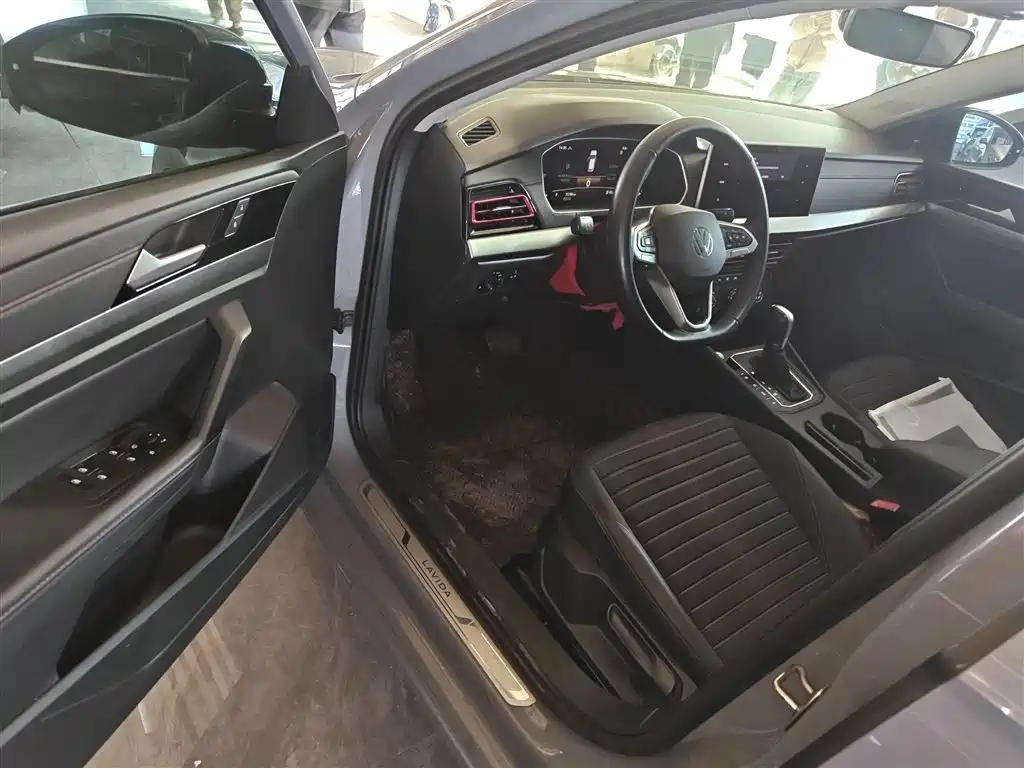 Volkswagen Lavida 2023 280TSI DSG Starlight Comfort Edition фото 12