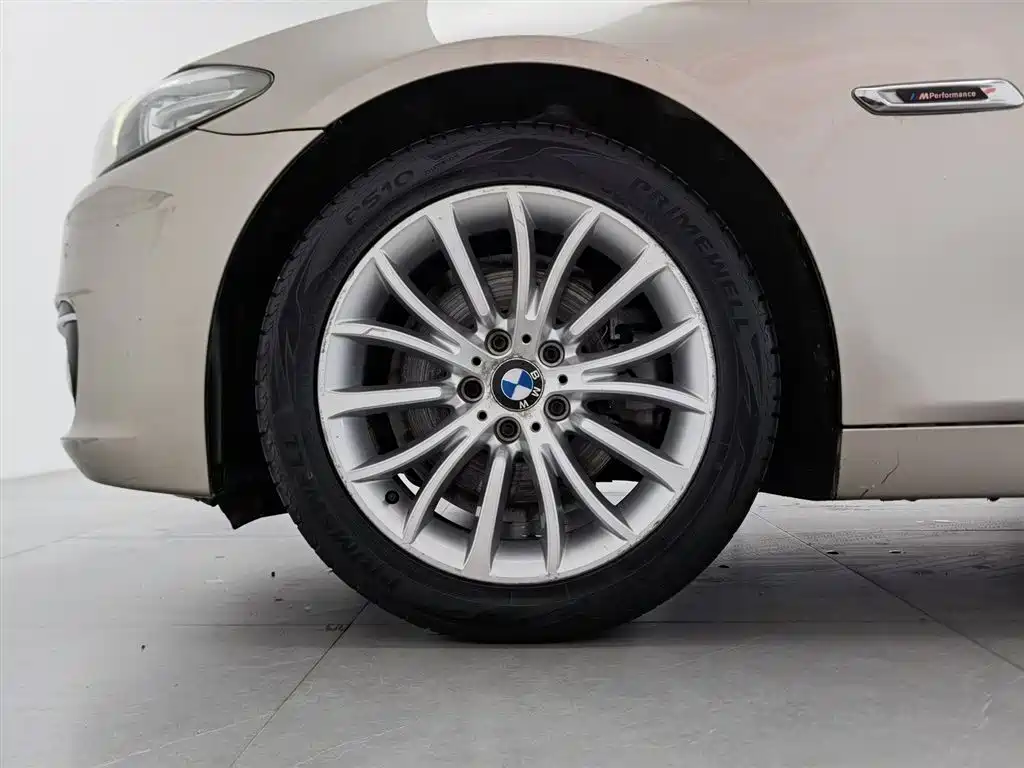 BMW 5 Series 2014 525Li Luxury Design Package фото 17