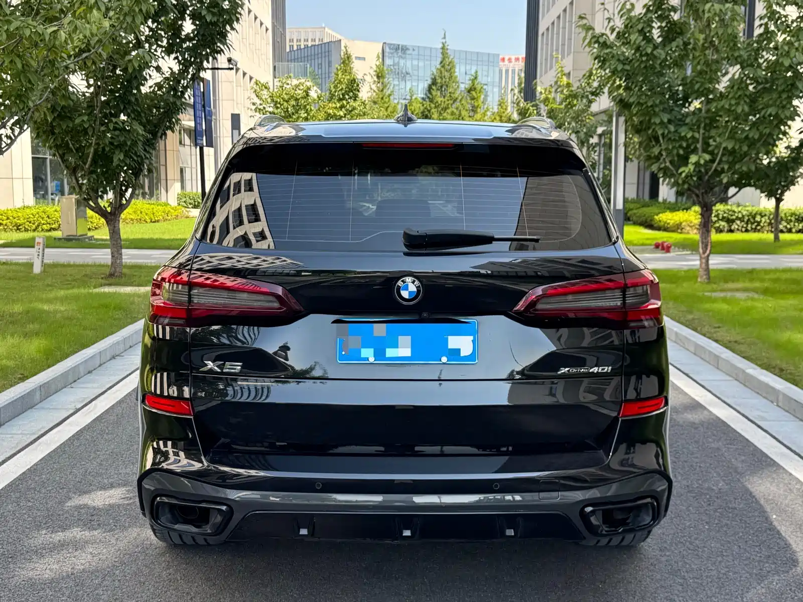 Photo 3 - BMW X5 (Import)
