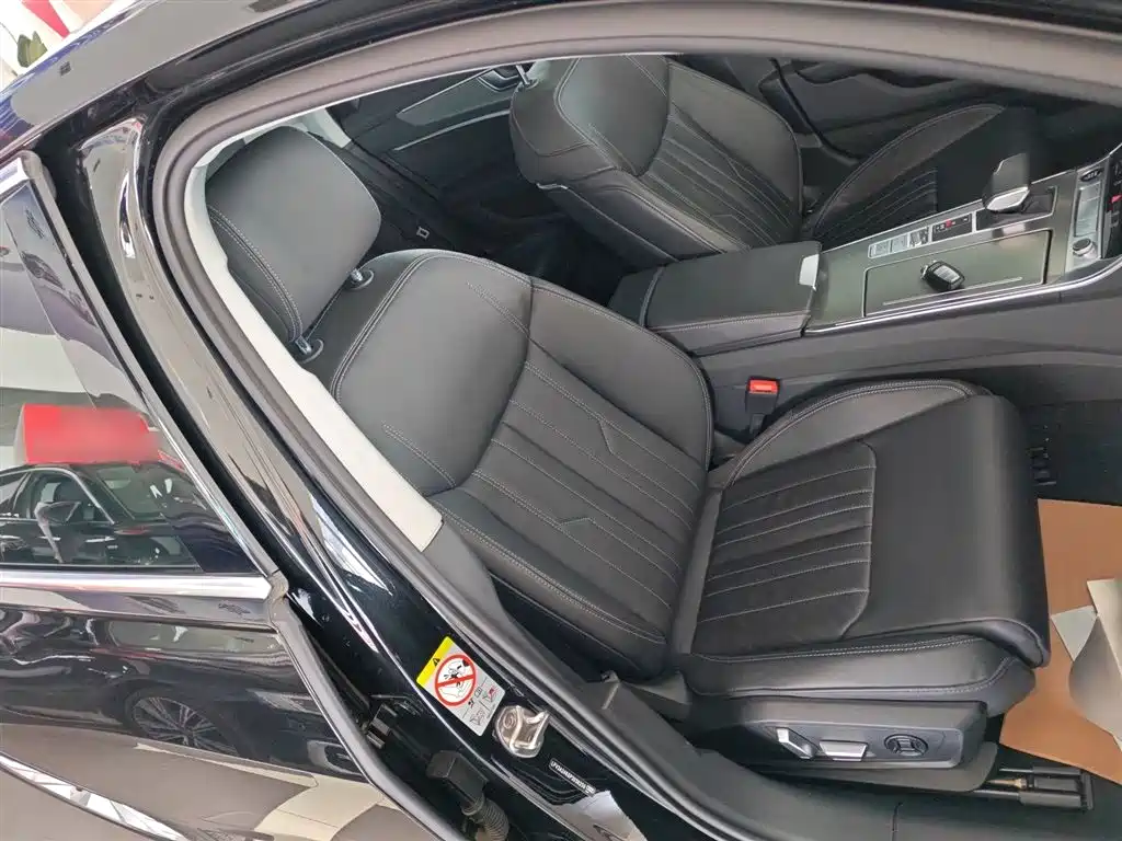 Audi A6L 2023 Facelift 40 TFSI Luxury Elegance фото 20