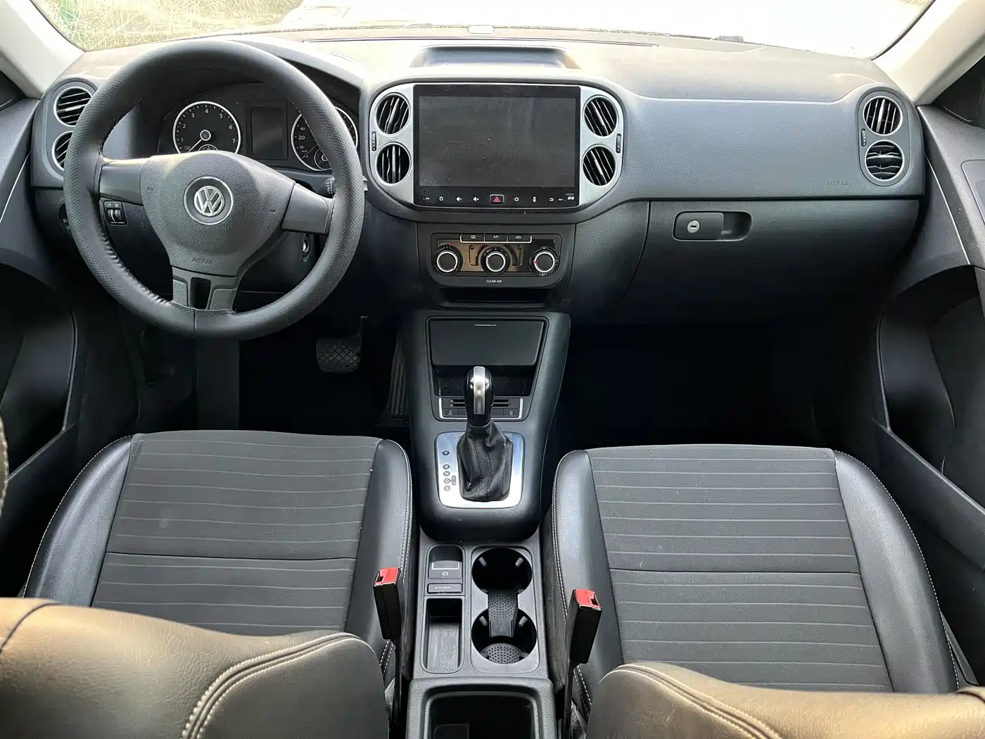 Volkswagen Tiguan 2016 Model 300TSI Automatic 2WD Trend Edition фото 9