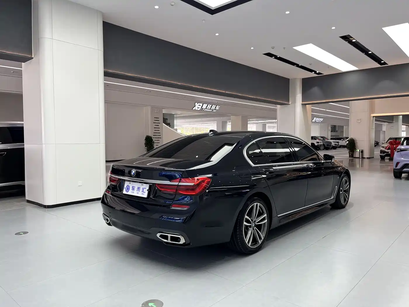 BMW 7 Series 2018 730Li Leading Type M Sport Package фото 13