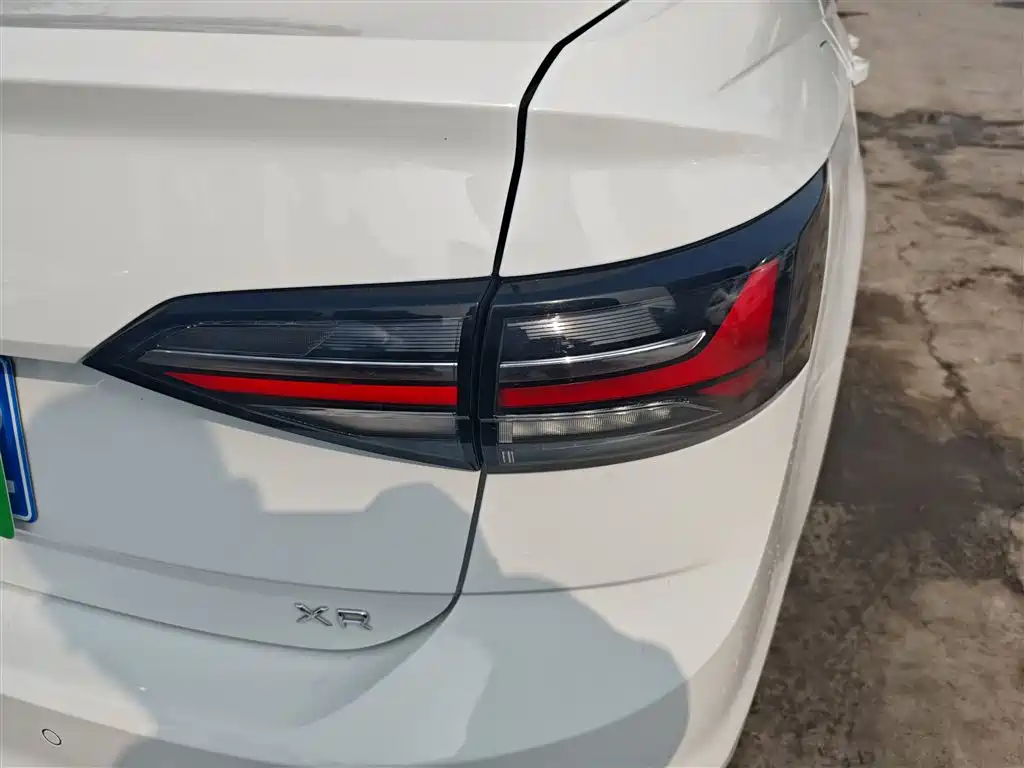 Volkswagen Lavida 2023 Xinrui 1.5L Auto Xinyi Edition фото 8