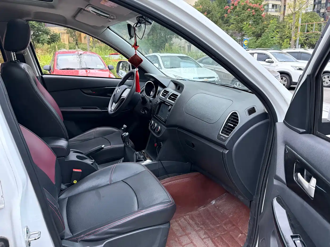 BAIC Huansu S2 2016 2016 1.5L Manual Luxury China IV