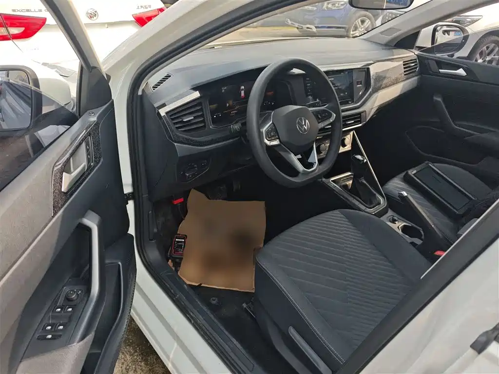 Volkswagen Lavida 2023 Xinrui 1.5L Auto Xinyi Edition фото 16