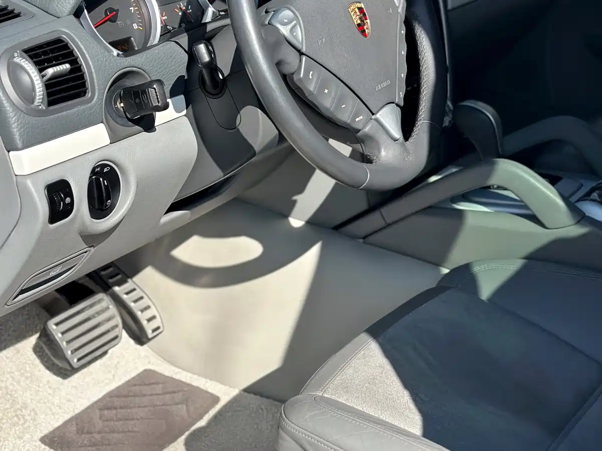 Porsche Cayenne 2008 Model Cayenne GTS 4.8L фото 12