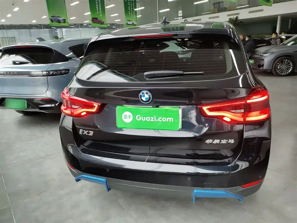 BMW iX3 2021 Facelift Leading фото 22