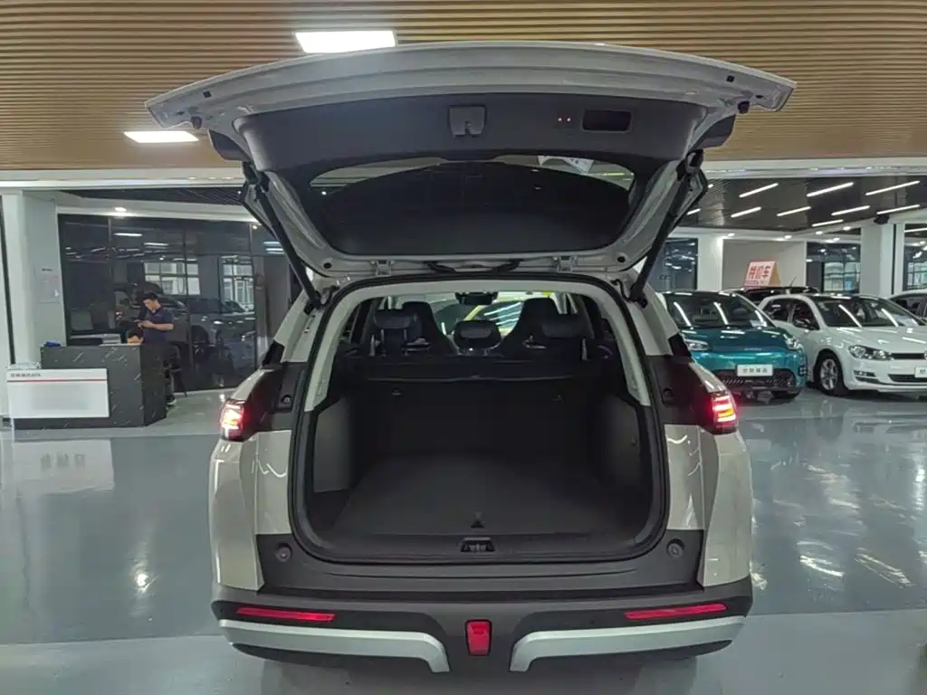 BYD Hai Shi 07 DM-i 2026 2025 150 Pilot+ Edition