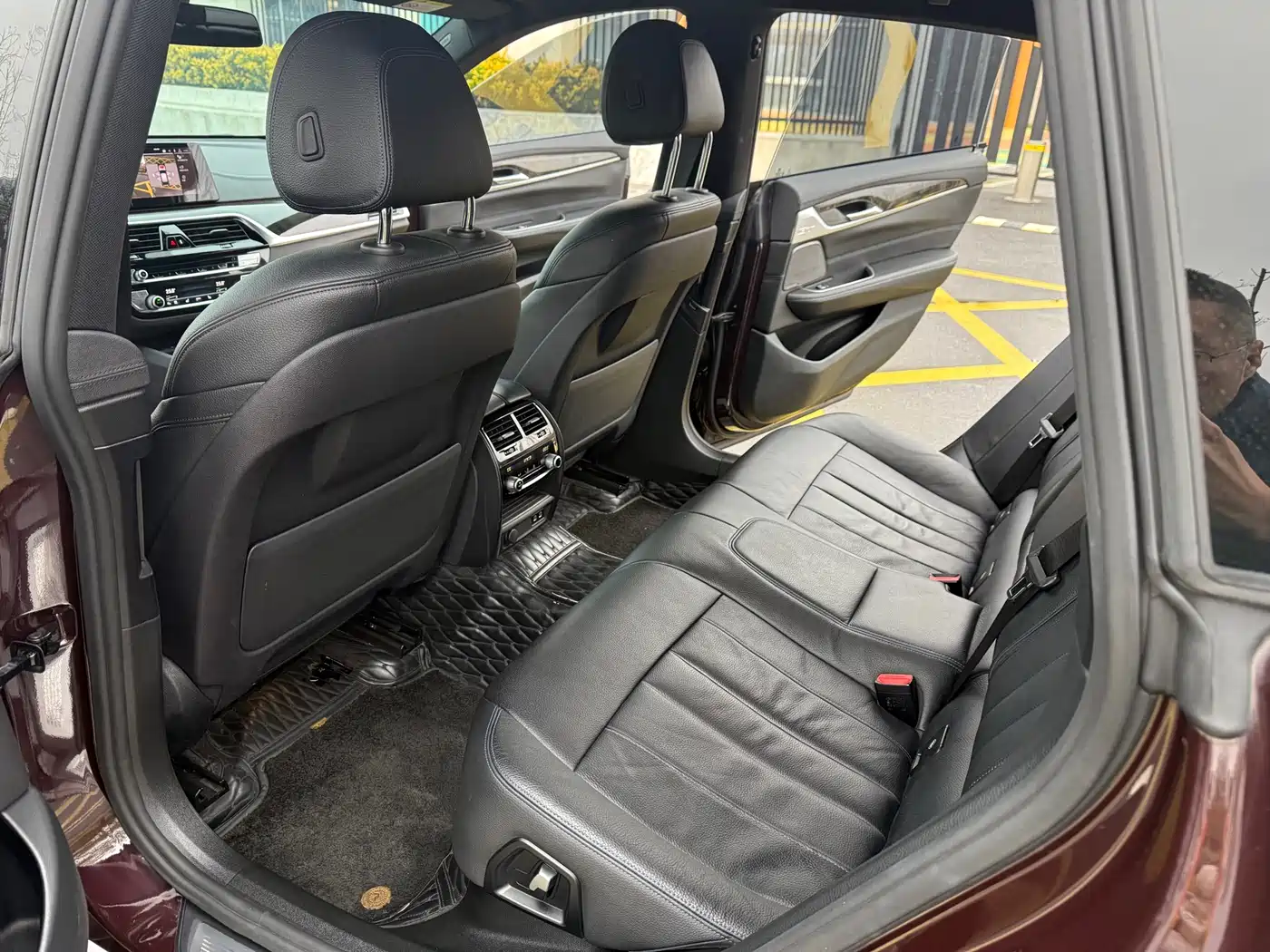 BMW 6 Series GT 2020 630i M Sport Package фото 9