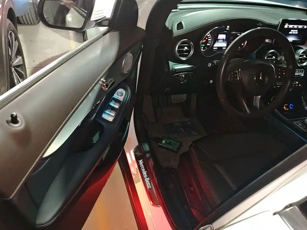 Mercedes-Benz GLC 2017 GLC 200 4MATIC фото 13