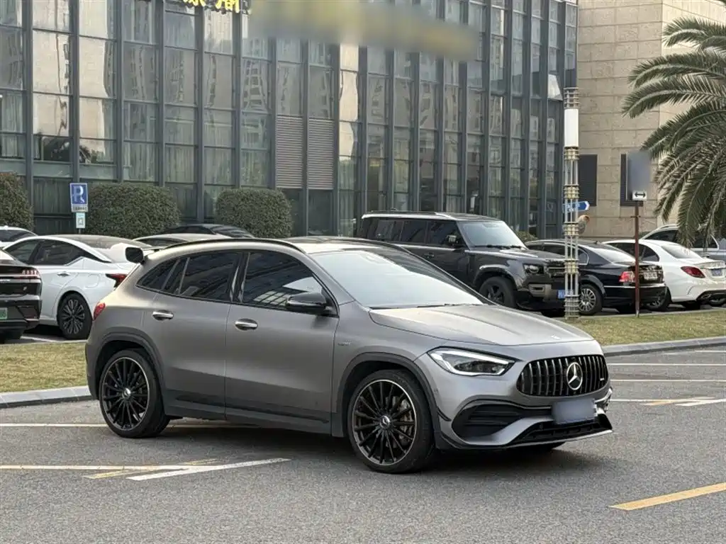 Mercedes-Benz GLA AMG 2022 AMG GLA 35 4MATIC фото 24