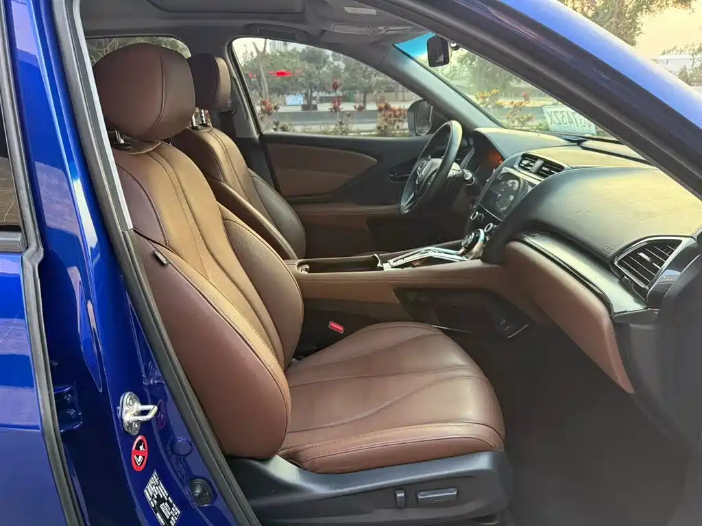 Acura CDX 2018 2016 1.5T 2WD Exclusive Edition
