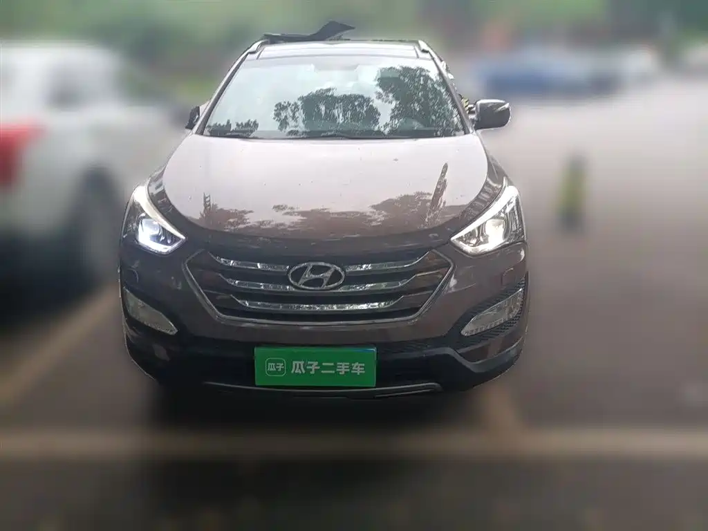 Hyundai Santa Fe 2013 Facelift 2.0T Automatic 4WD Premium фото 3