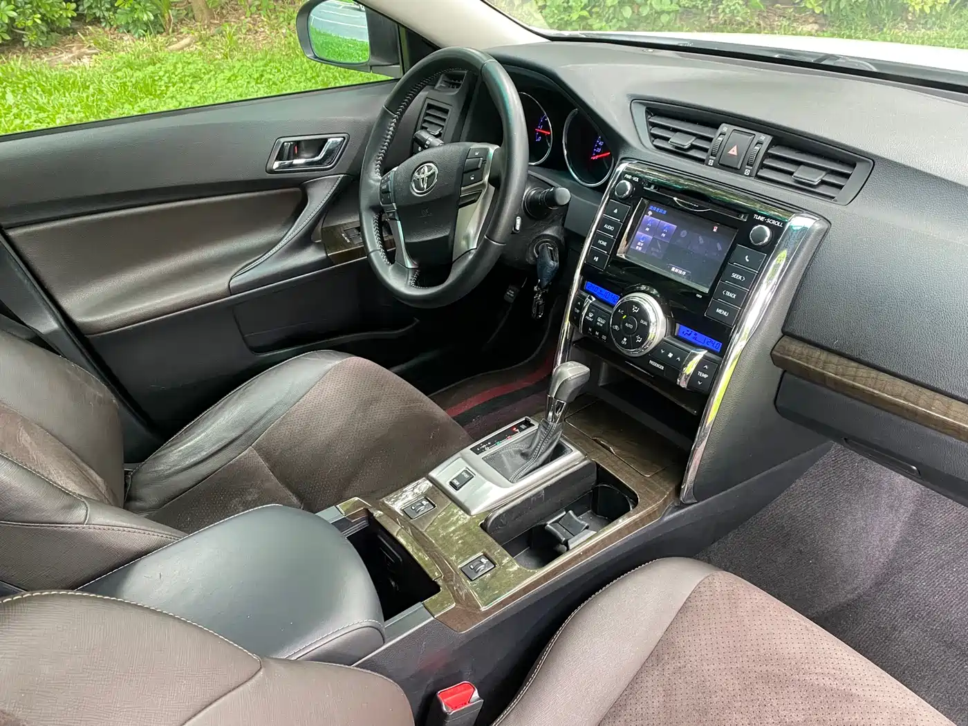 Toyota Reiz 2013 2.5V Premium Edition фото 5