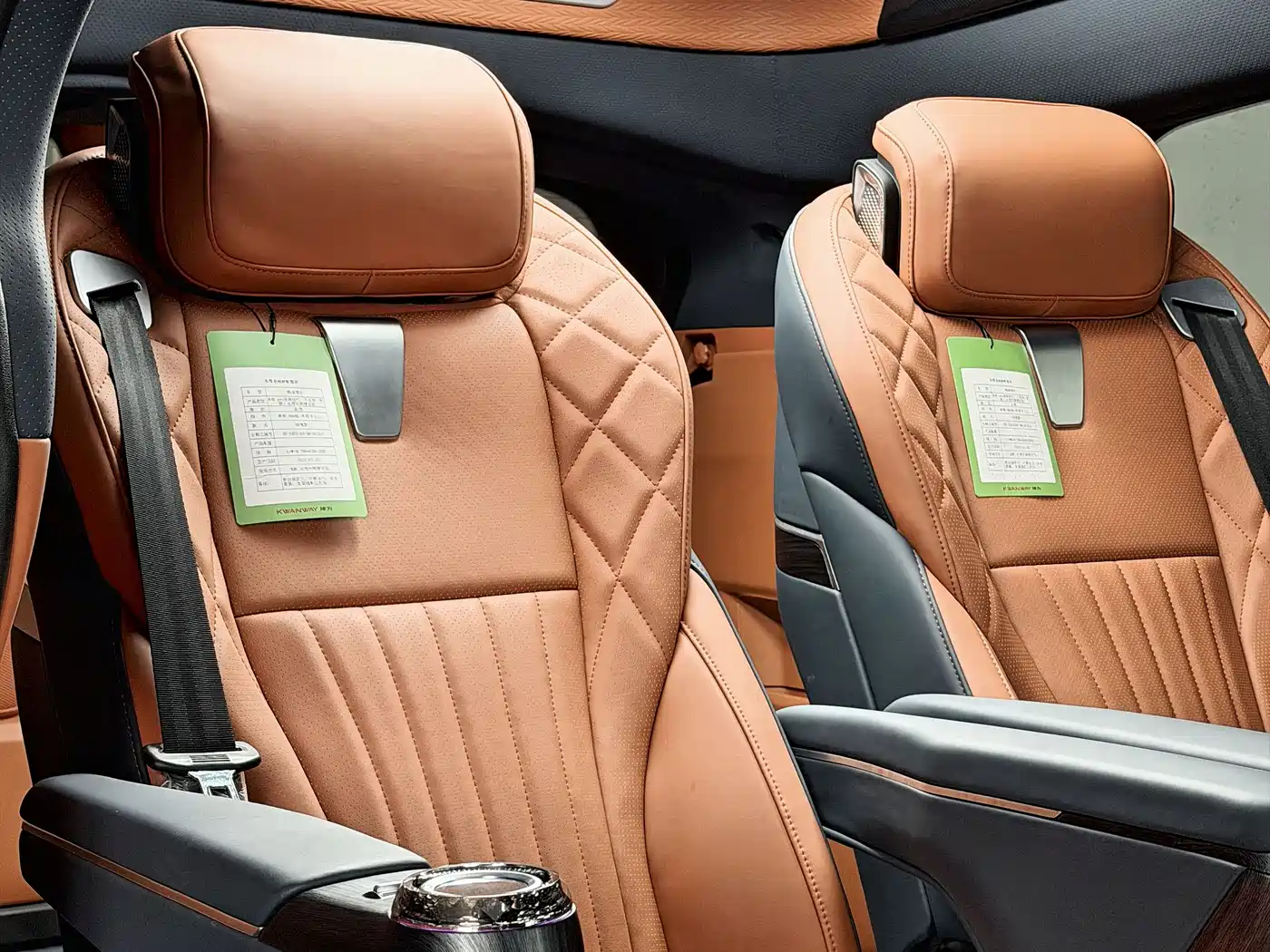 Toyota Granvia 2024 2.5L Hybrid Comfort фото 15