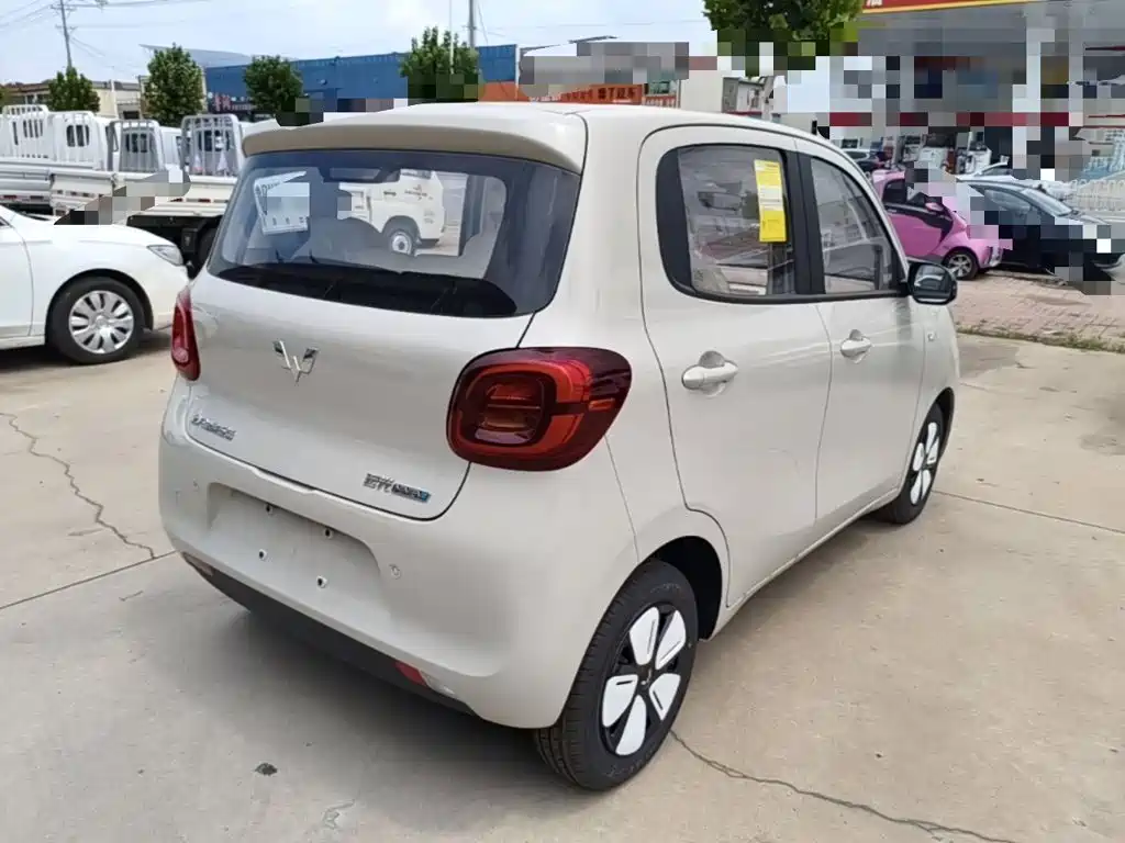 Wuling Motors Hongguang MINIEV 2026 2025 4-Door Advanced