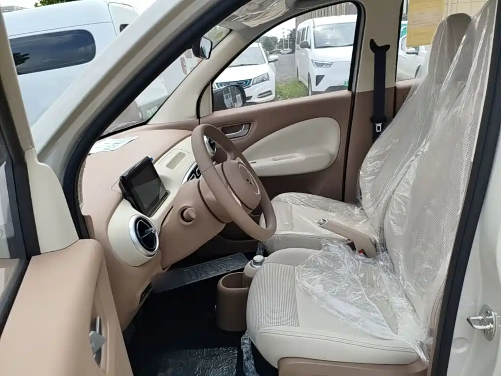 Wuling Motors Hongguang MINIEV 2026 2025 4-Door Advanced