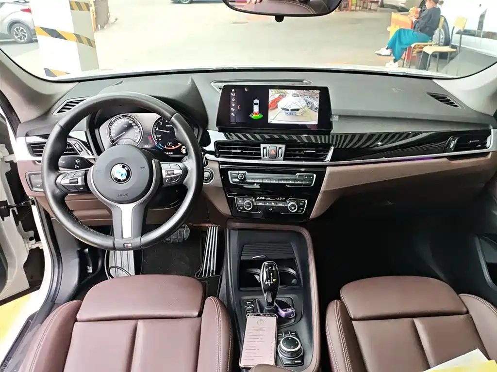 BMW X1 2021 sDrive25Li Leading фото 6