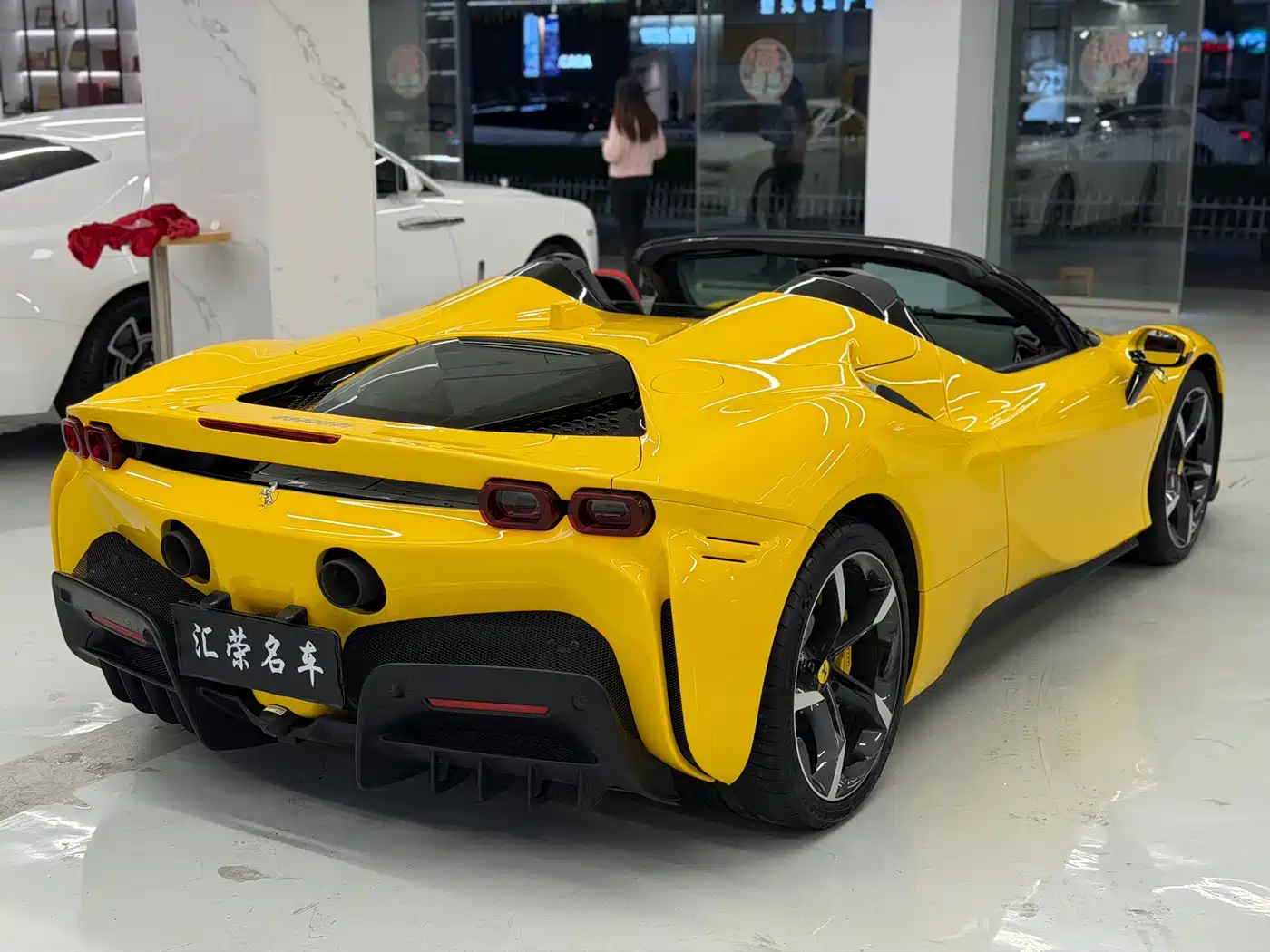 Ferrari SF90 2025 2021 3.9T V8 Spider