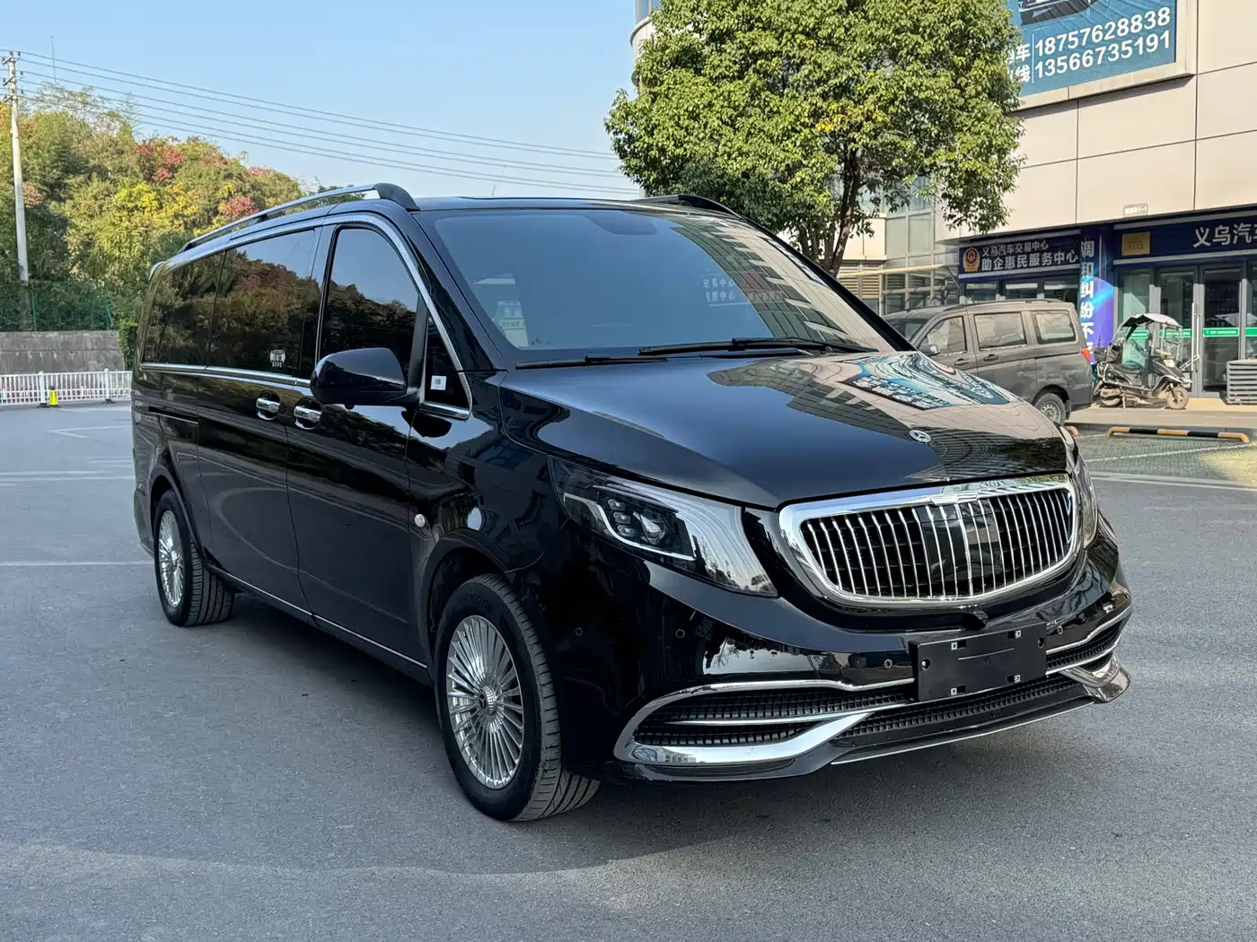 Mercedes-Benz Vito 2023 2.0T Elite 7-Seater фото 2