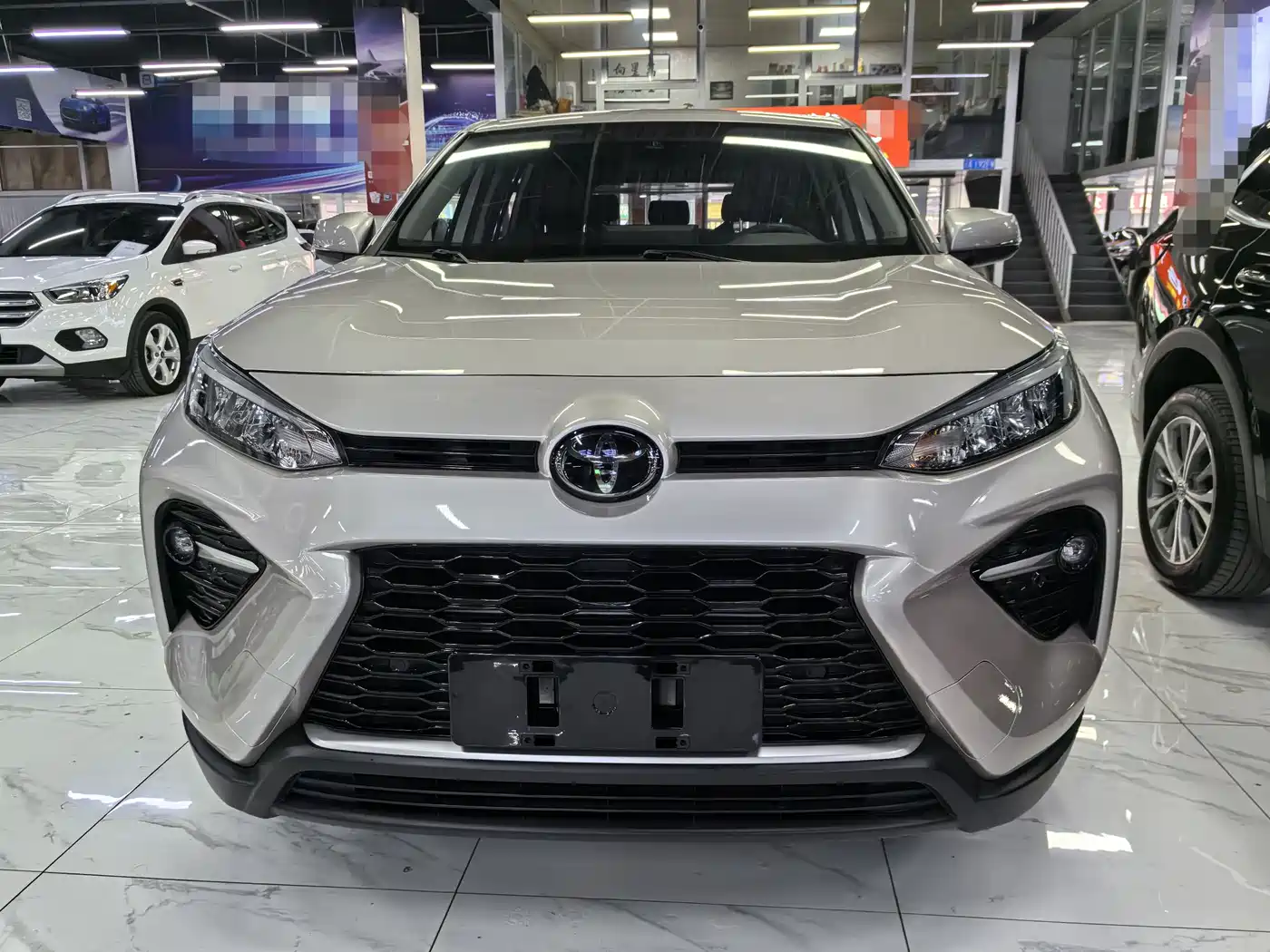 Toyota Wildlander 2021 2.0L CVT 4WD Luxury Edition фото 2
