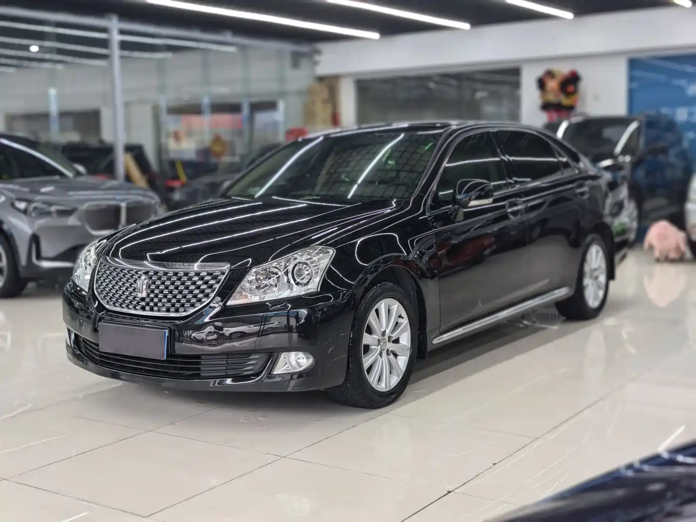 Toyota Crown 2010 2.5L Royal Leather Sunroof Navigation