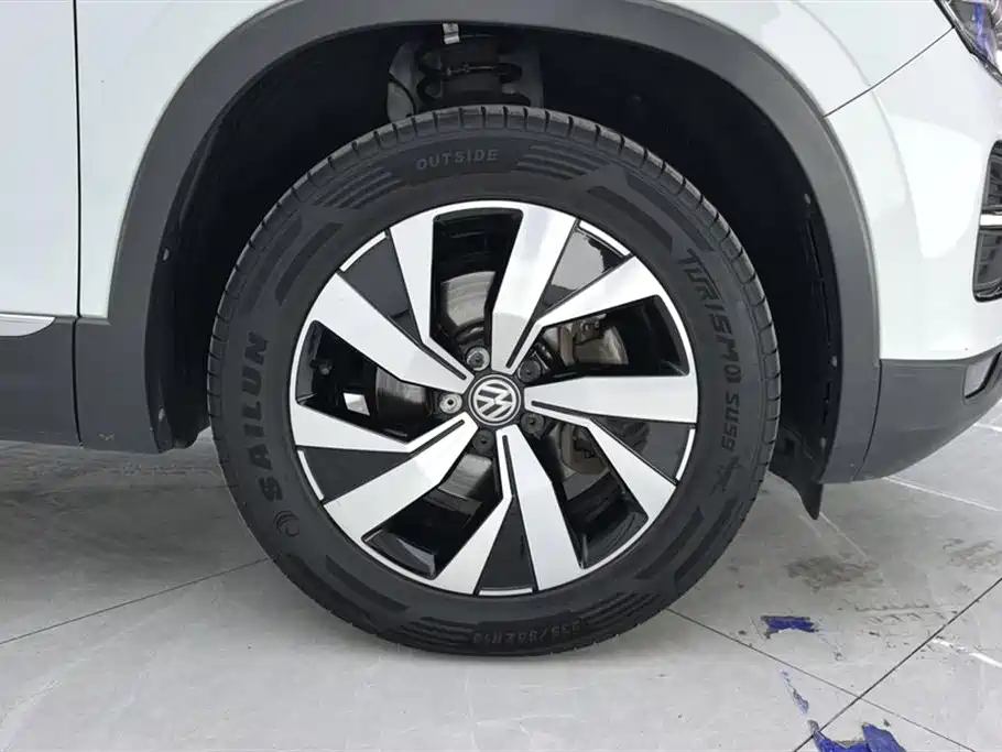 Volkswagen Tayron 2020 330TSI 2WD Luxury Smart Edition фото 6